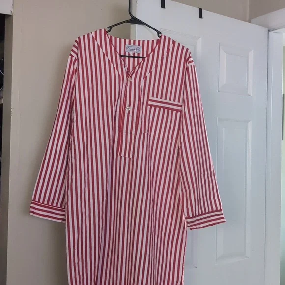 Oscar de la Renta Red and White Striped Pajama Top - Picture 4 of 6